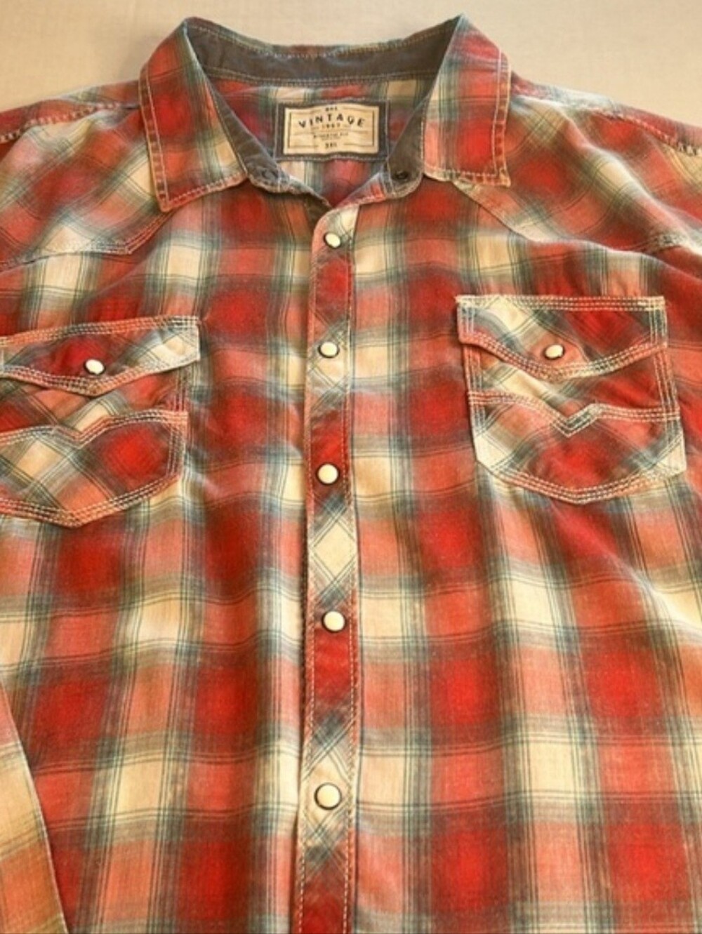 BKE Vintage Athletic Fit Long Sleeve Pearl Snap Western Cowboy Shirt